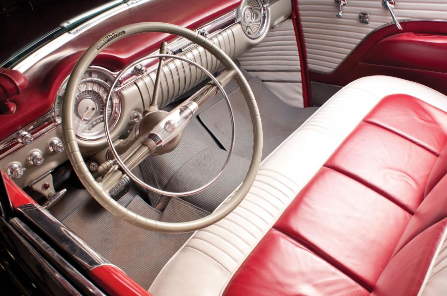  Oldsmobile 98 Convertible 1953 года  (фото 16 из 26)